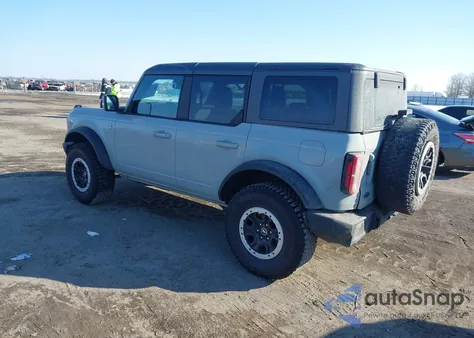 2024 Ford Bronco Outer Banks z USA, uszkodzony, nr VIN 1FMEE8BP3RLA70079